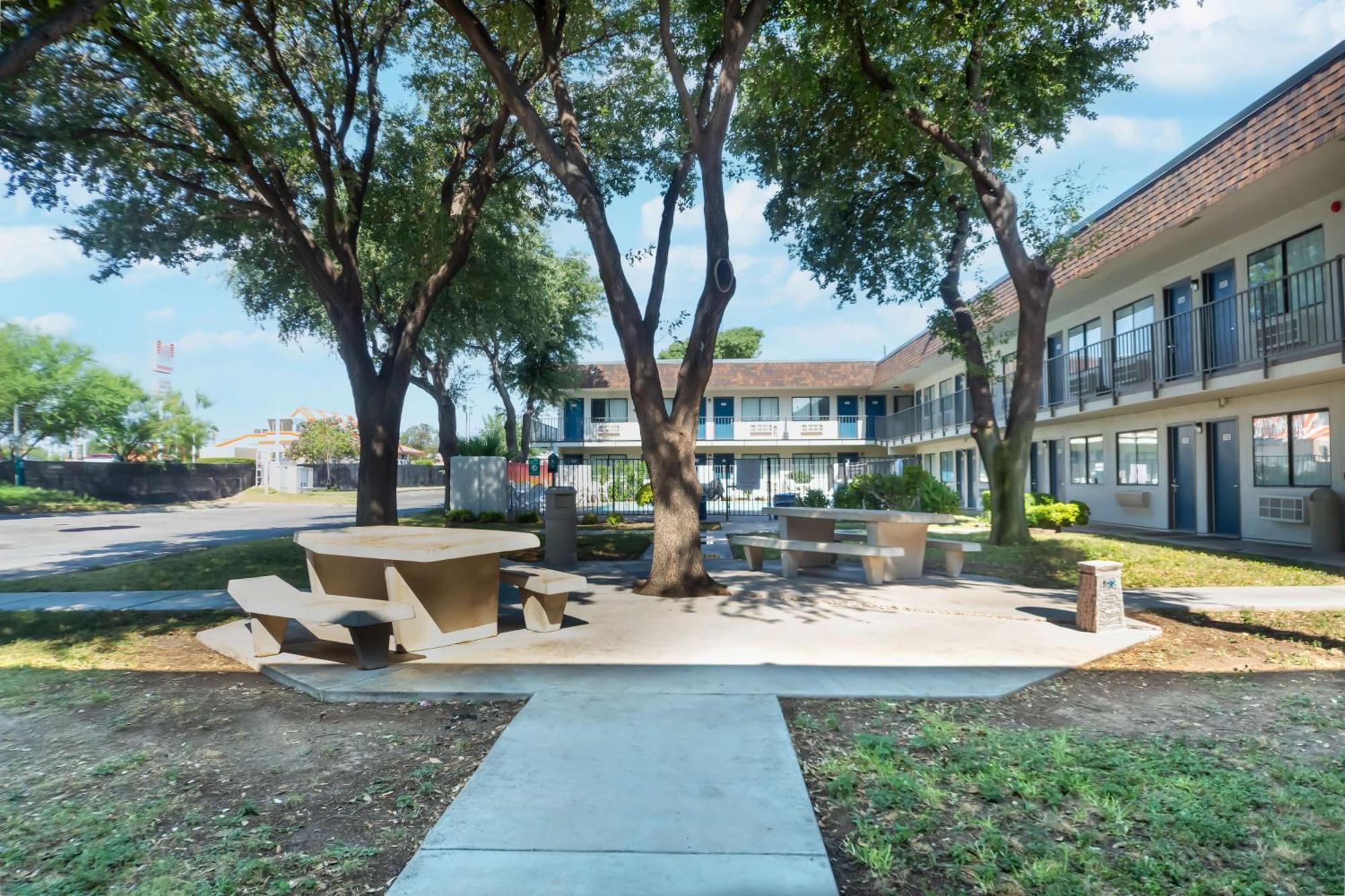 Motel 6-Del Rio, Tx Экстерьер фото